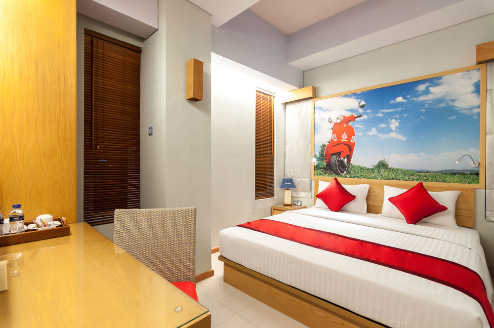 होटल Rhadana Kuta (Bali)